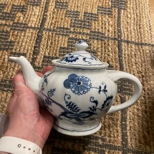 Blue Danube teapot